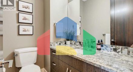 Residential - Single Family Home - Calgary, Canada - Canada