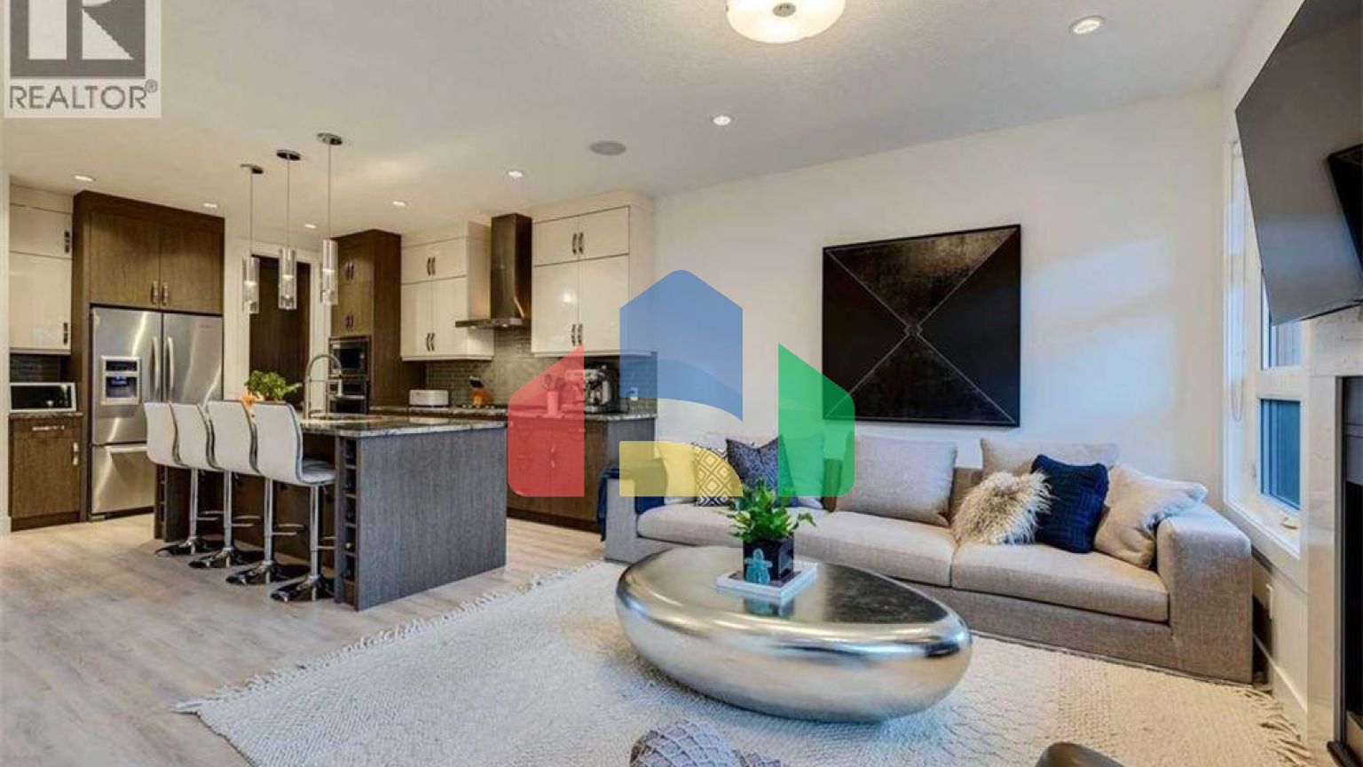 Residential - Single Family Home - Calgary, Canada - Canada