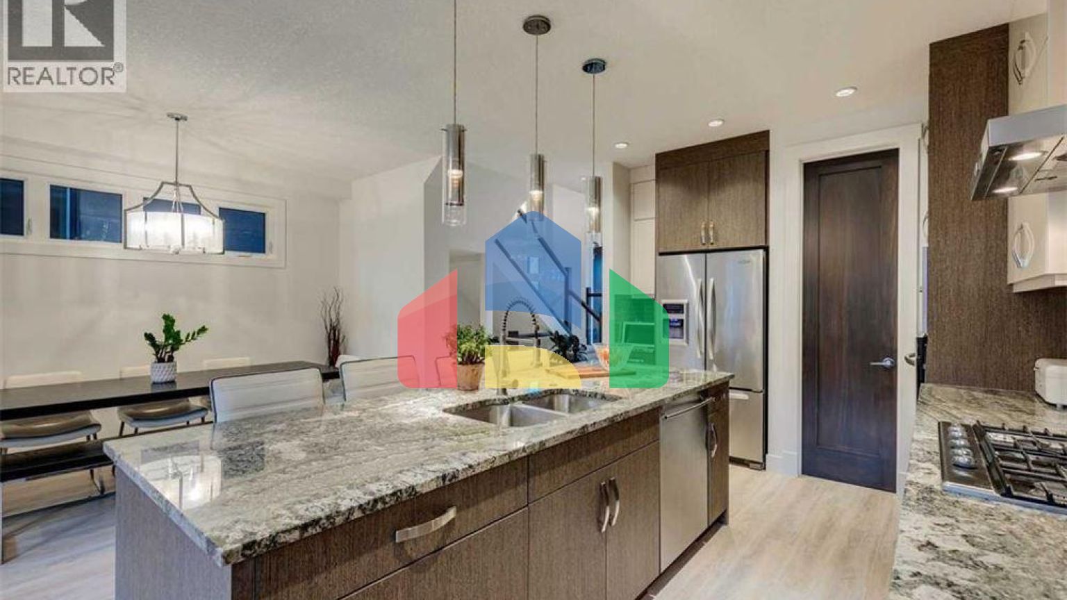 Residential - Single Family Home - Calgary, Canada - Canada