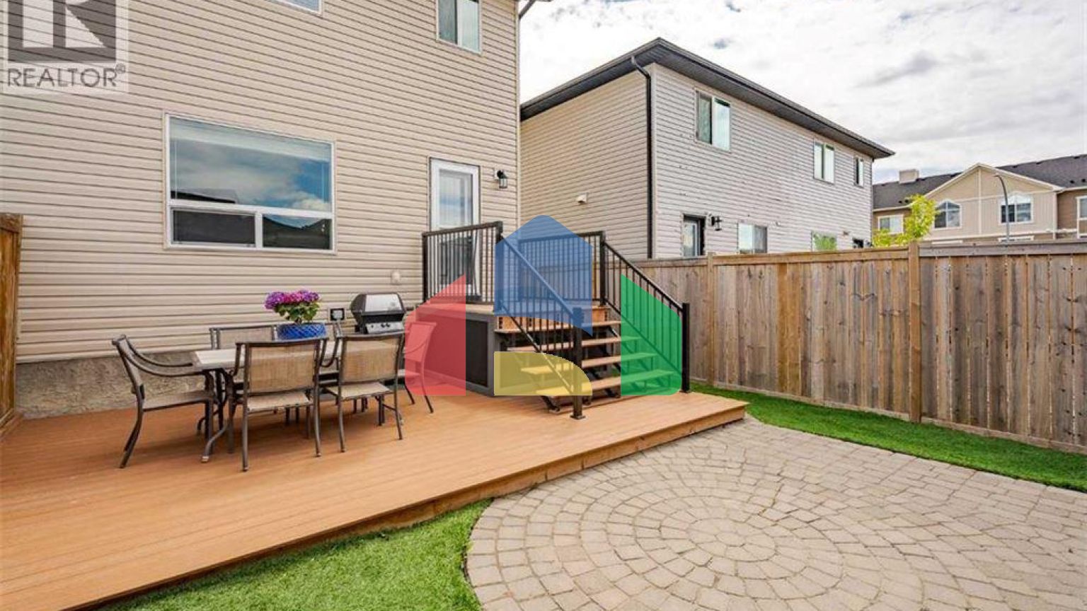 Residential - Single Family Home - Calgary, Canada - Canada