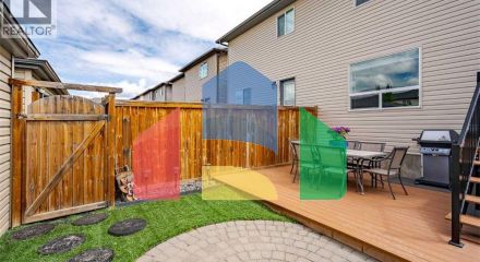 Residential - Single Family Home - Calgary, Canada - Canada