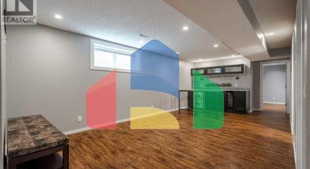 Residential - Single Family Home - Calgary, Canada - Canada