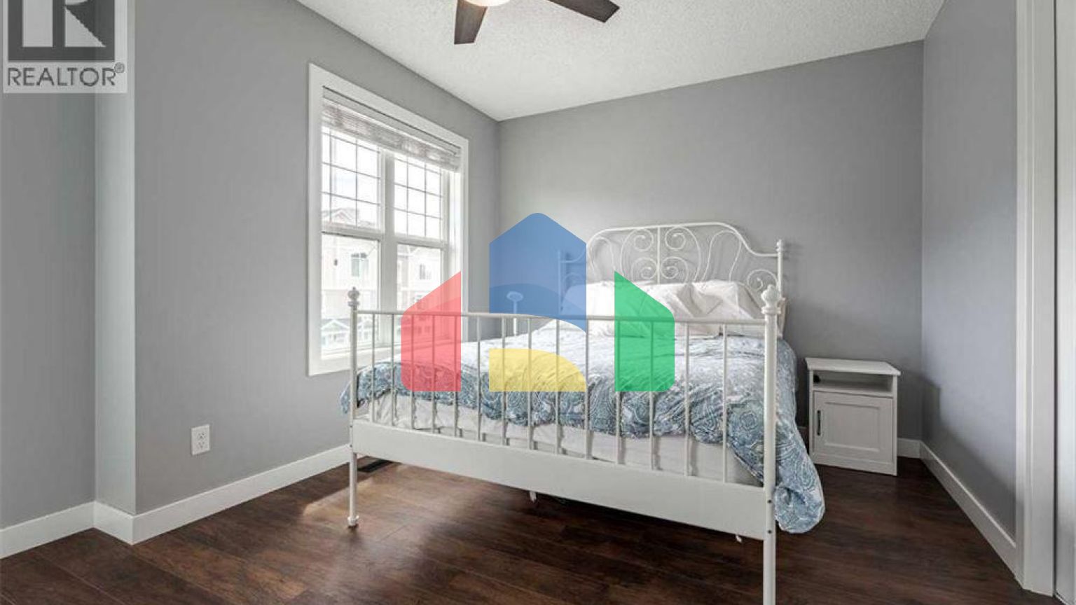 Residential - Single Family Home - Calgary, Canada - Canada