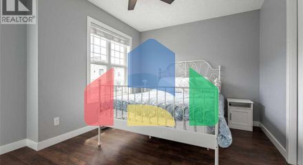 Residential - Single Family Home - Calgary, Canada - Canada