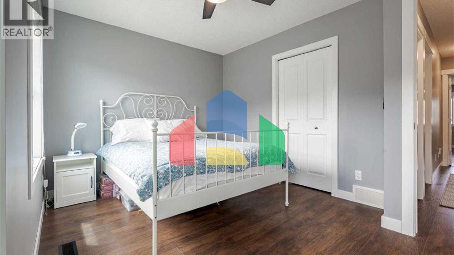 Residential - Single Family Home - Calgary, Canada - Canada