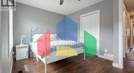 Residential - Single Family Home - Calgary, Canada - Canada