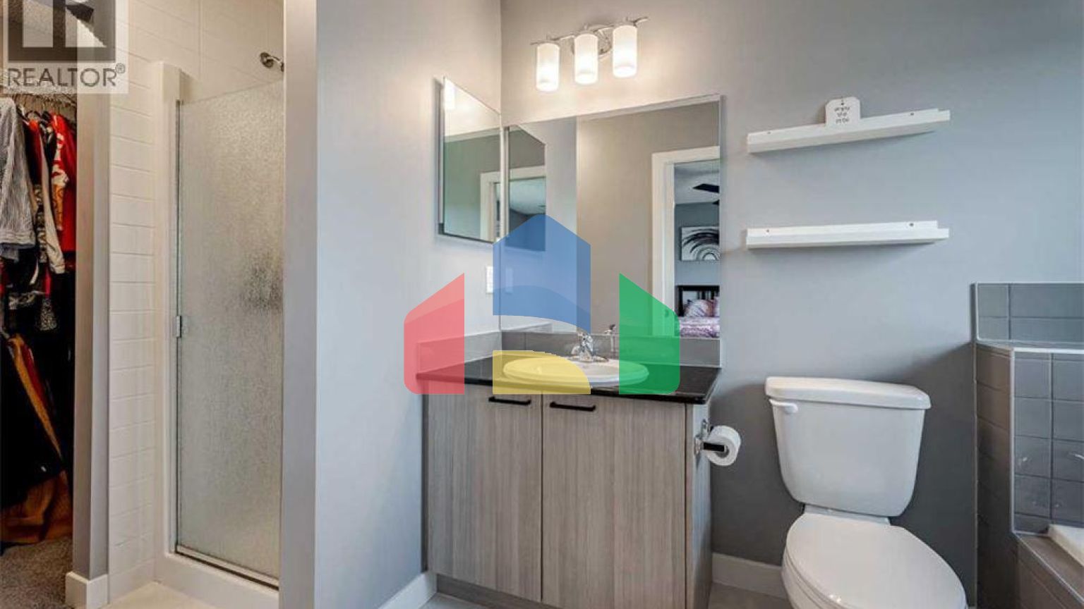 Residential - Single Family Home - Calgary, Canada - Canada