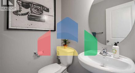 Residential - Single Family Home - Calgary, Canada - Canada