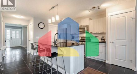 Residential - Single Family Home - Calgary, Canada - Canada