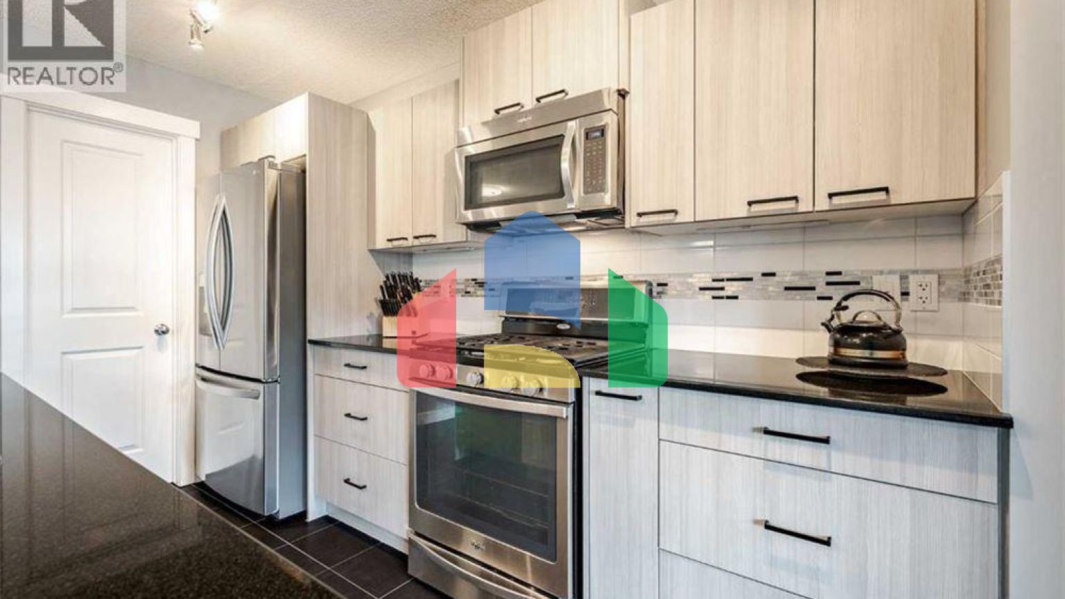 Residential - Single Family Home - Calgary, Canada - Canada