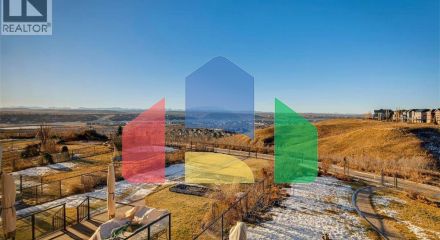 Residential - Single Family Home - Calgary, Canada - Canada