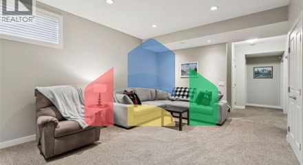 Residential - Single Family Home - Calgary, Canada - Canada