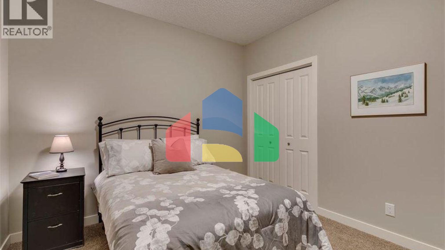 Residential - Single Family Home - Calgary, Canada - Canada