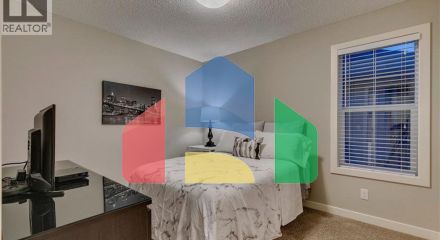 Residential - Single Family Home - Calgary, Canada - Canada