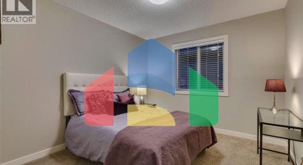 Residential - Single Family Home - Calgary, Canada - Canada