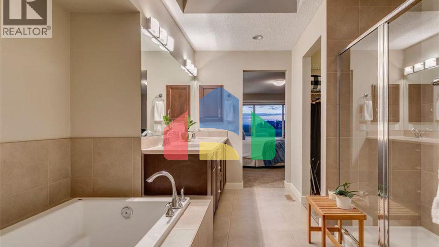 Residential - Single Family Home - Calgary, Canada - Canada