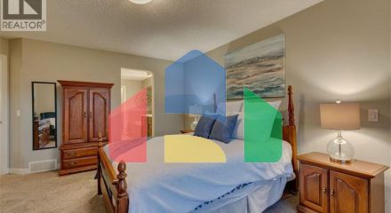 Residential - Single Family Home - Calgary, Canada - Canada