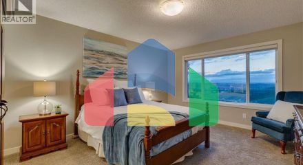 Residential - Single Family Home - Calgary, Canada - Canada