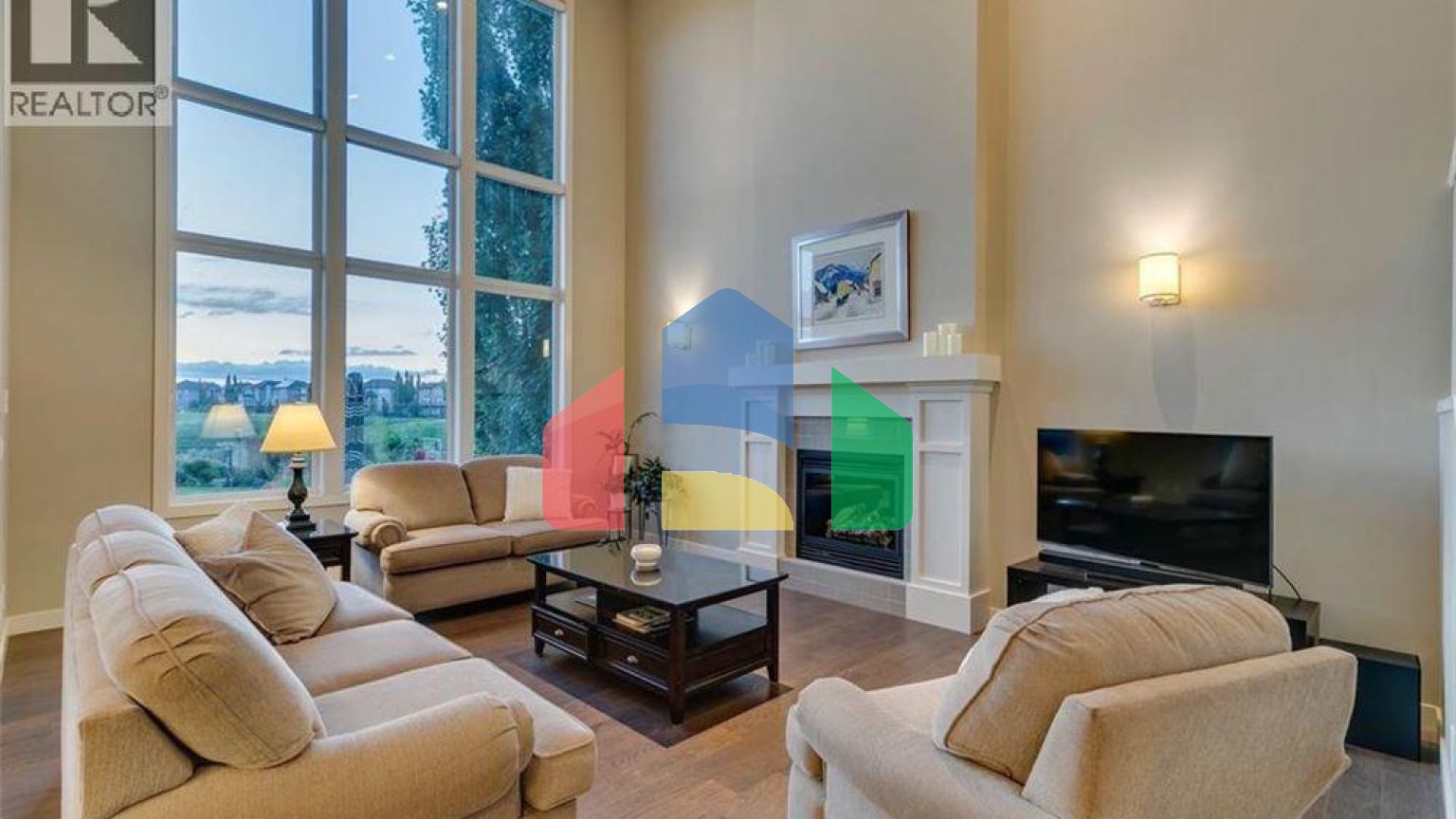 Residential - Single Family Home - Calgary, Canada - Canada