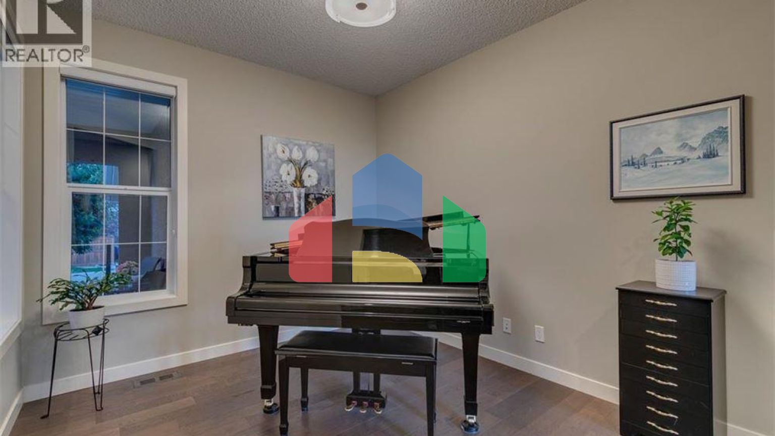 Residential - Single Family Home - Calgary, Canada - Canada