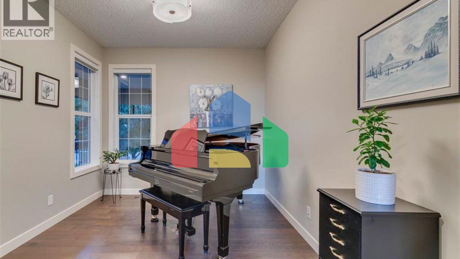 Residential - Single Family Home - Calgary, Canada - Canada