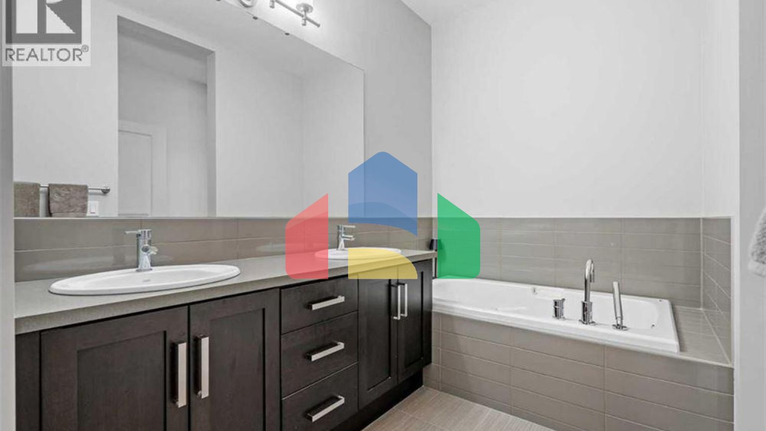 Residential - Condo/Apartment - Calgary, Canada - Canada