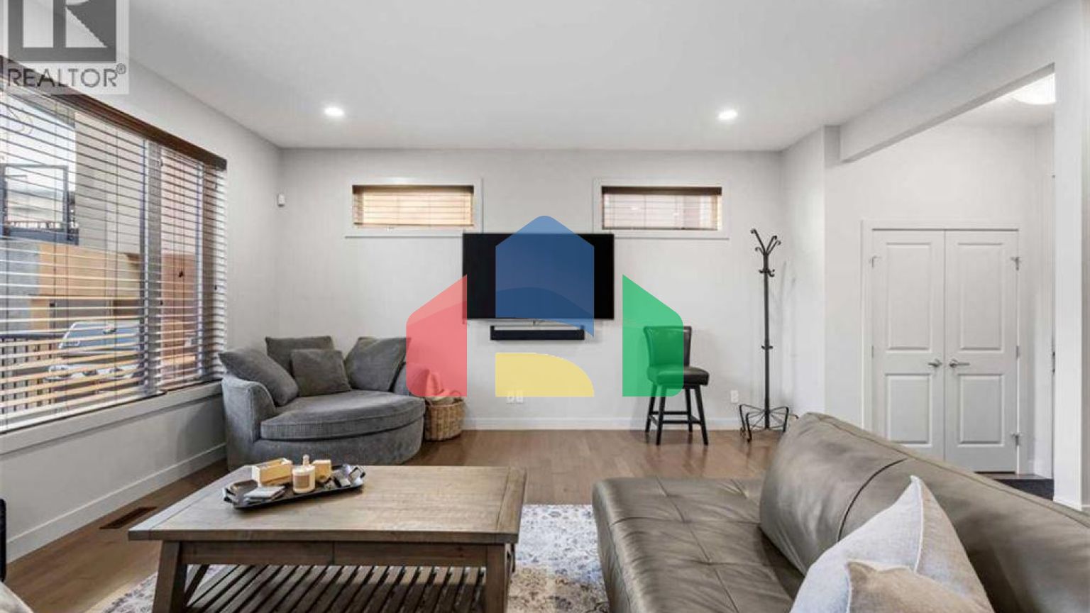 Residential - Condo/Apartment - Calgary, Canada - Canada