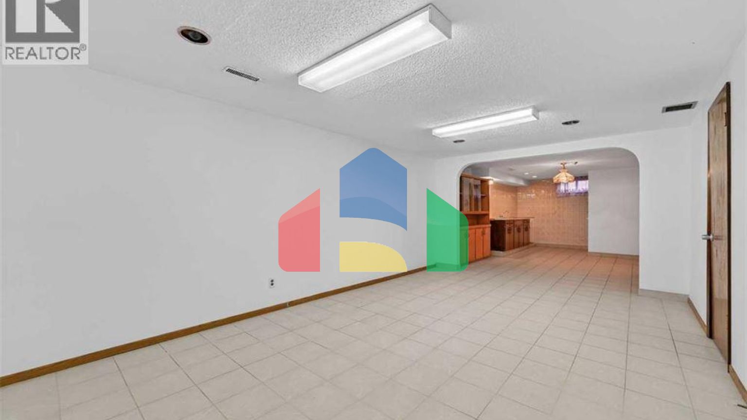 Residential - Single Family Home - Calgary, Canada - Canada