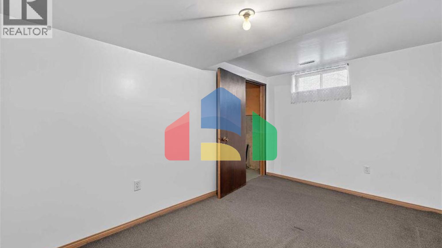 Residential - Single Family Home - Calgary, Canada - Canada