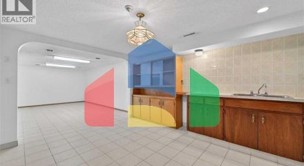 Residential - Single Family Home - Calgary, Canada - Canada