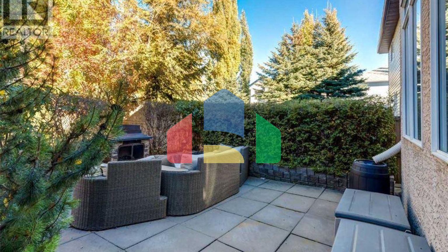 Residential - Single Family Home - Calgary, Canada - Canada