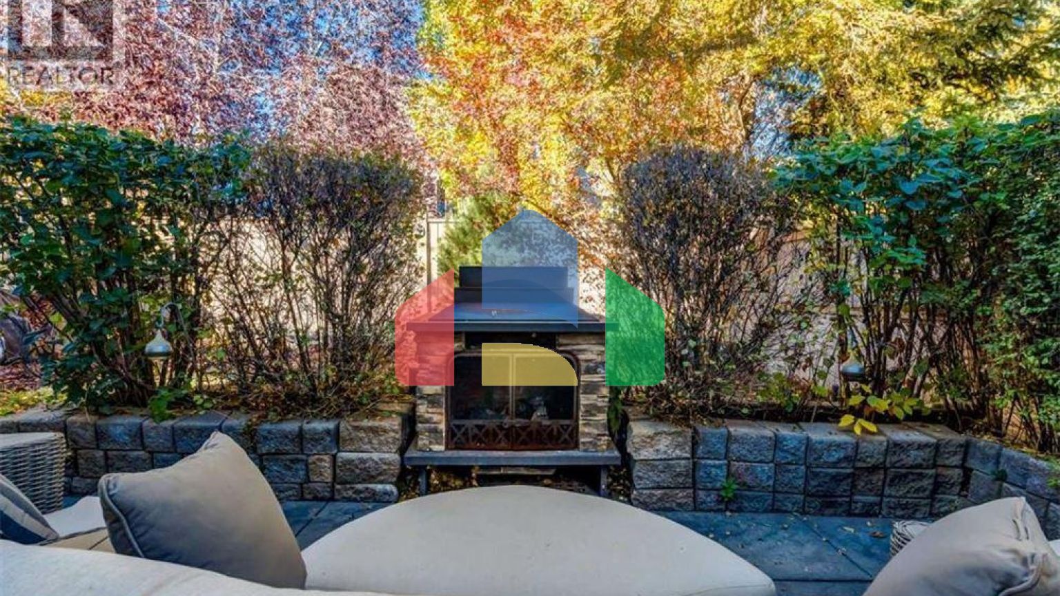 Residential - Single Family Home - Calgary, Canada - Canada