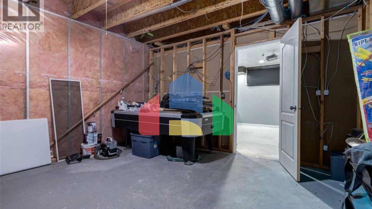 Residential - Single Family Home - Calgary, Canada - Canada