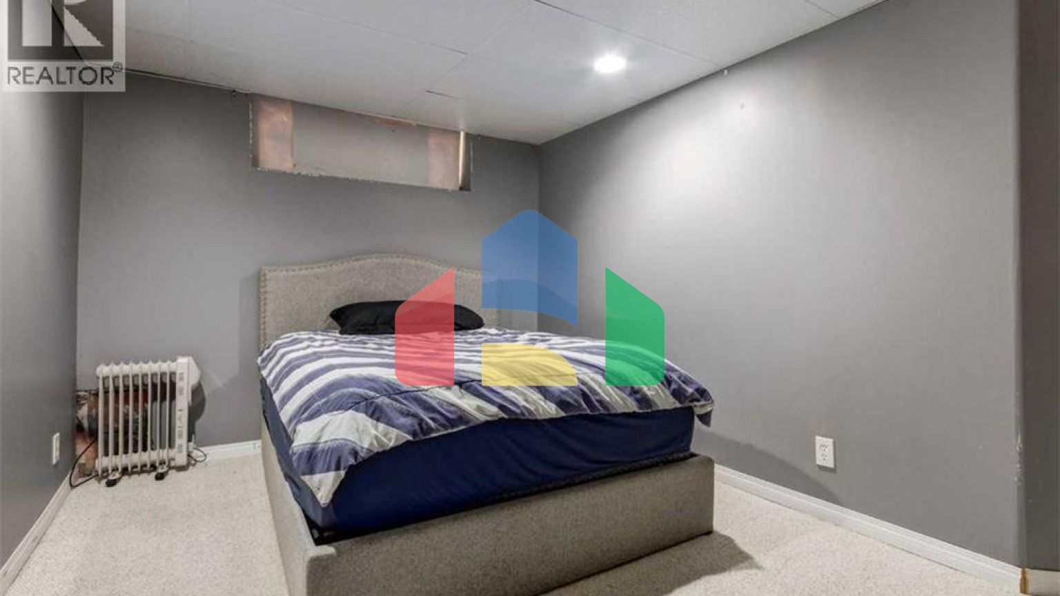 Residential - Single Family Home - Calgary, Canada - Canada