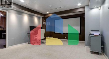 Residential - Single Family Home - Calgary, Canada - Canada