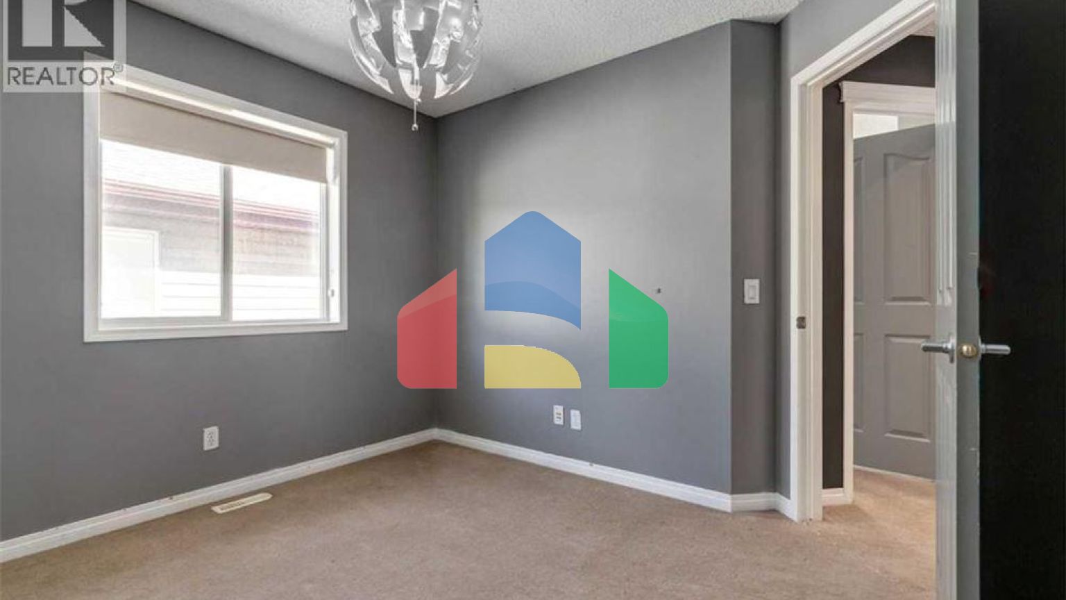 Residential - Single Family Home - Calgary, Canada - Canada