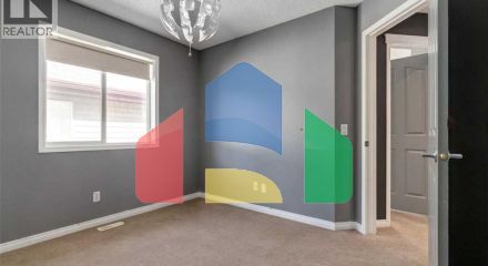 Residential - Single Family Home - Calgary, Canada - Canada