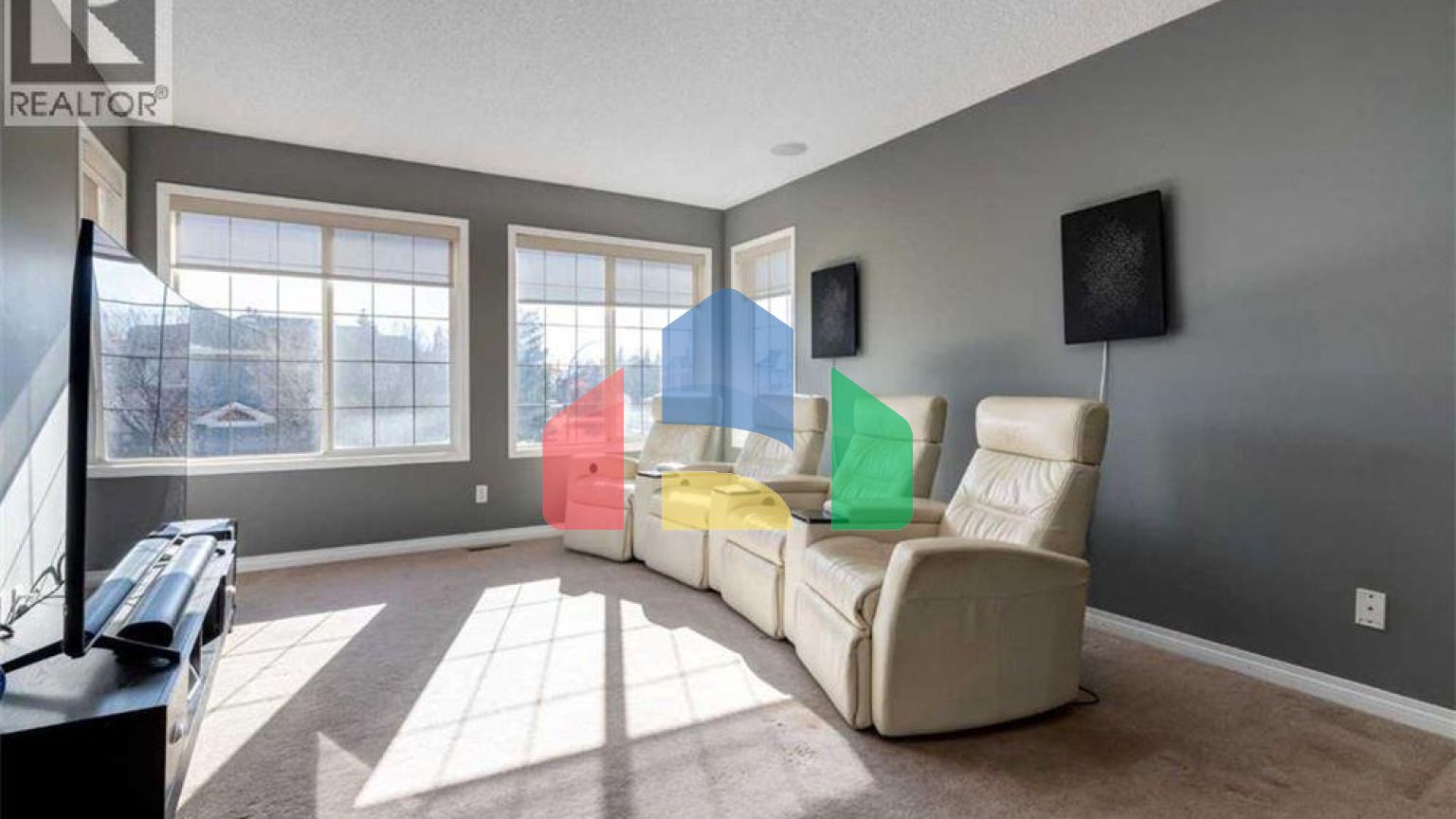 Residential - Single Family Home - Calgary, Canada - Canada