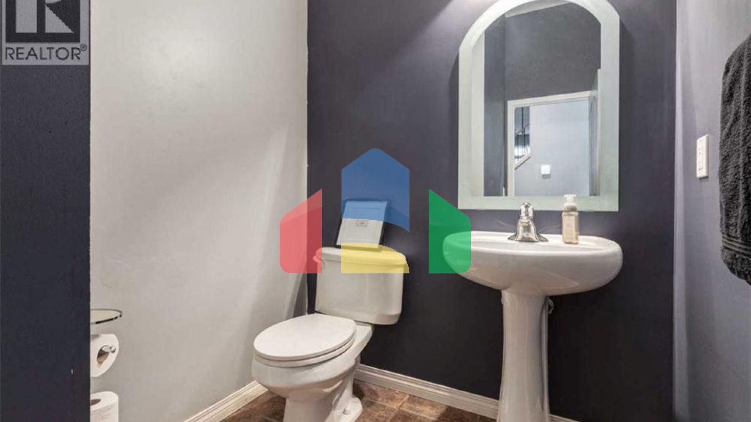 Residential - Single Family Home - Calgary, Canada - Canada