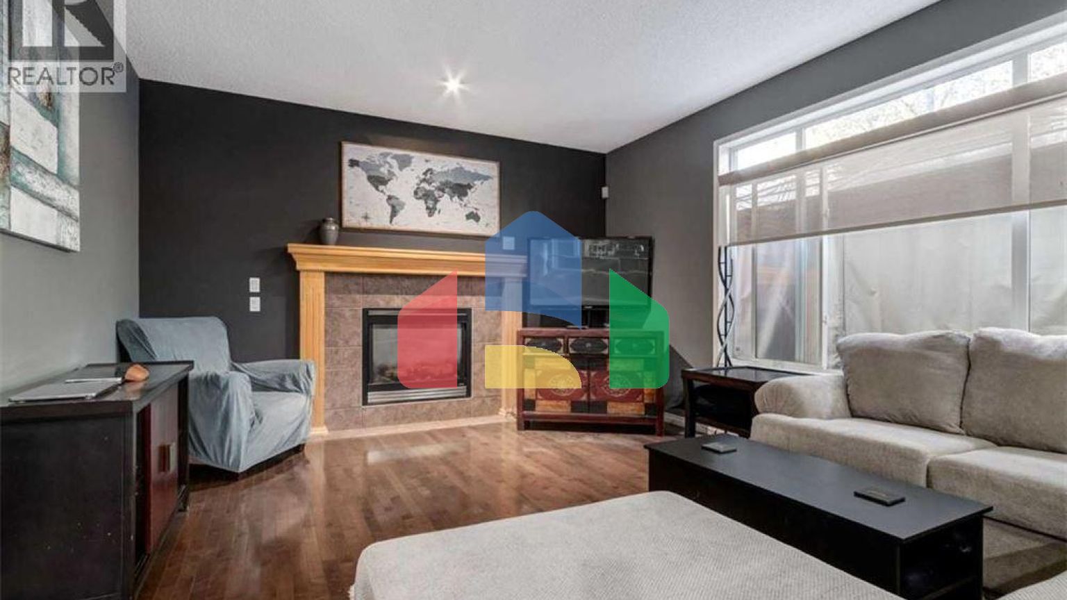 Residential - Single Family Home - Calgary, Canada - Canada