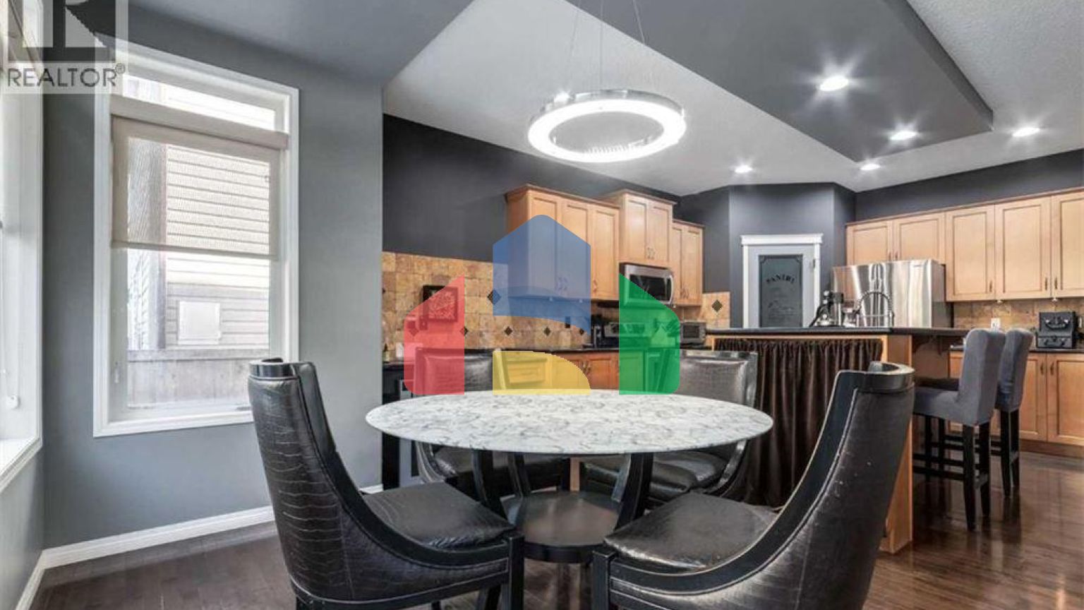 Residential - Single Family Home - Calgary, Canada - Canada