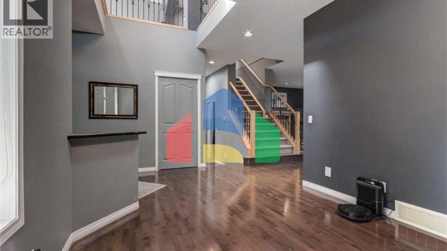 Residential - Single Family Home - Calgary, Canada - Canada