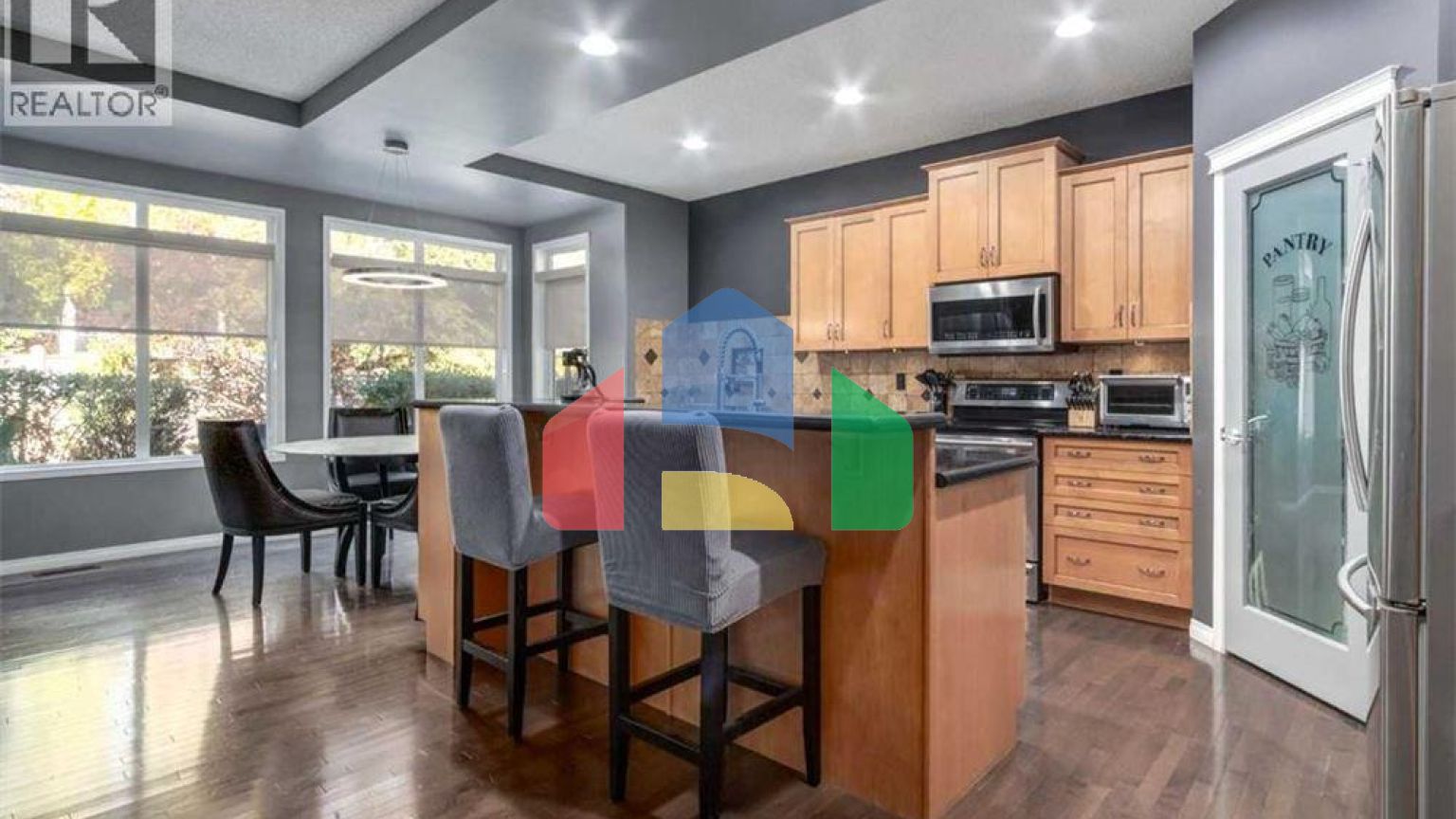 Residential - Single Family Home - Calgary, Canada - Canada