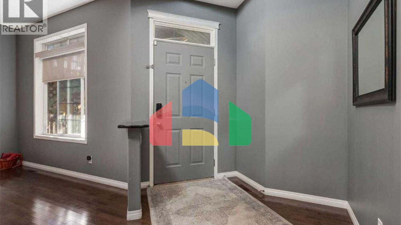 Residential - Single Family Home - Calgary, Canada - Canada