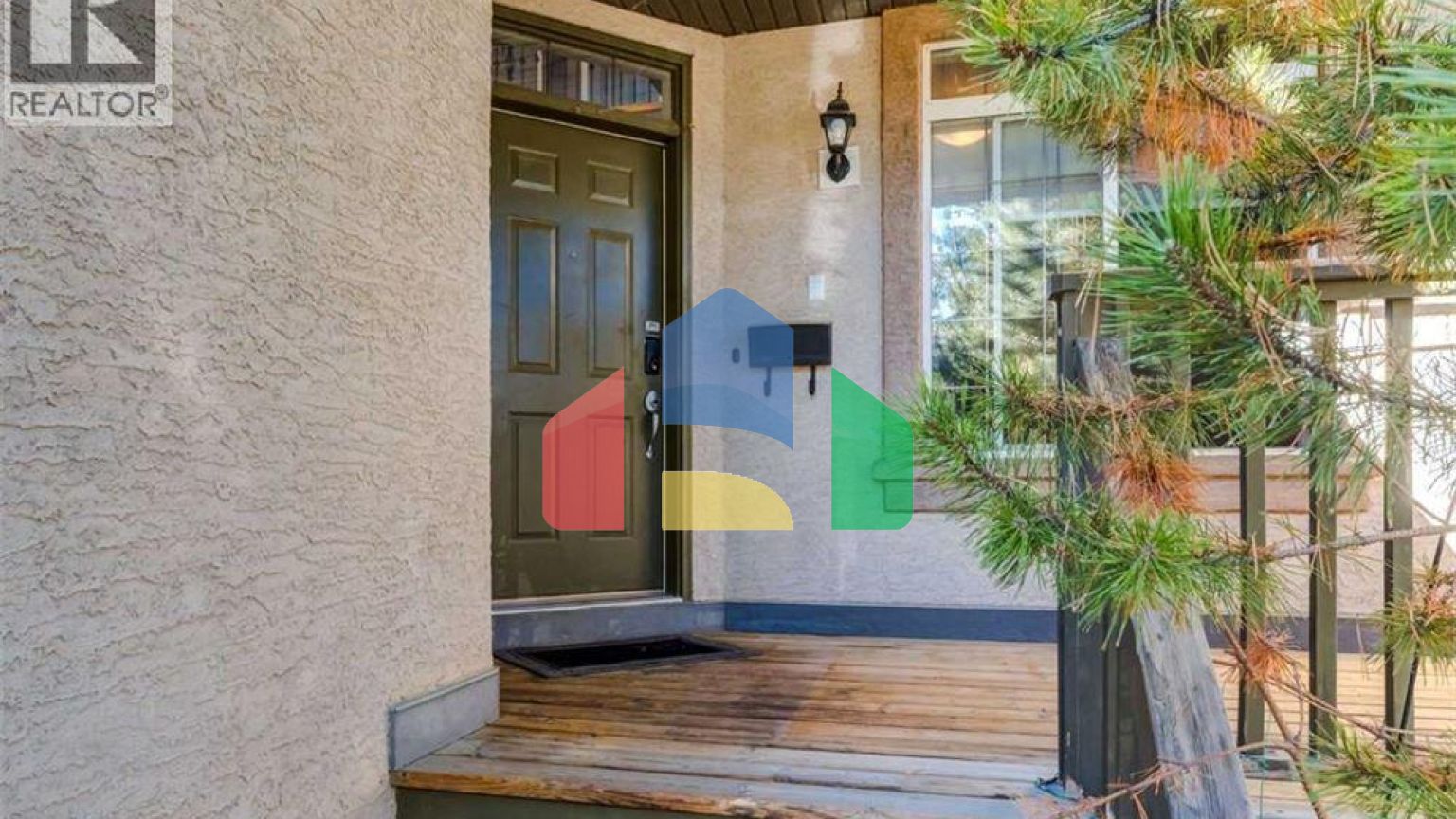 Residential - Single Family Home - Calgary, Canada - Canada