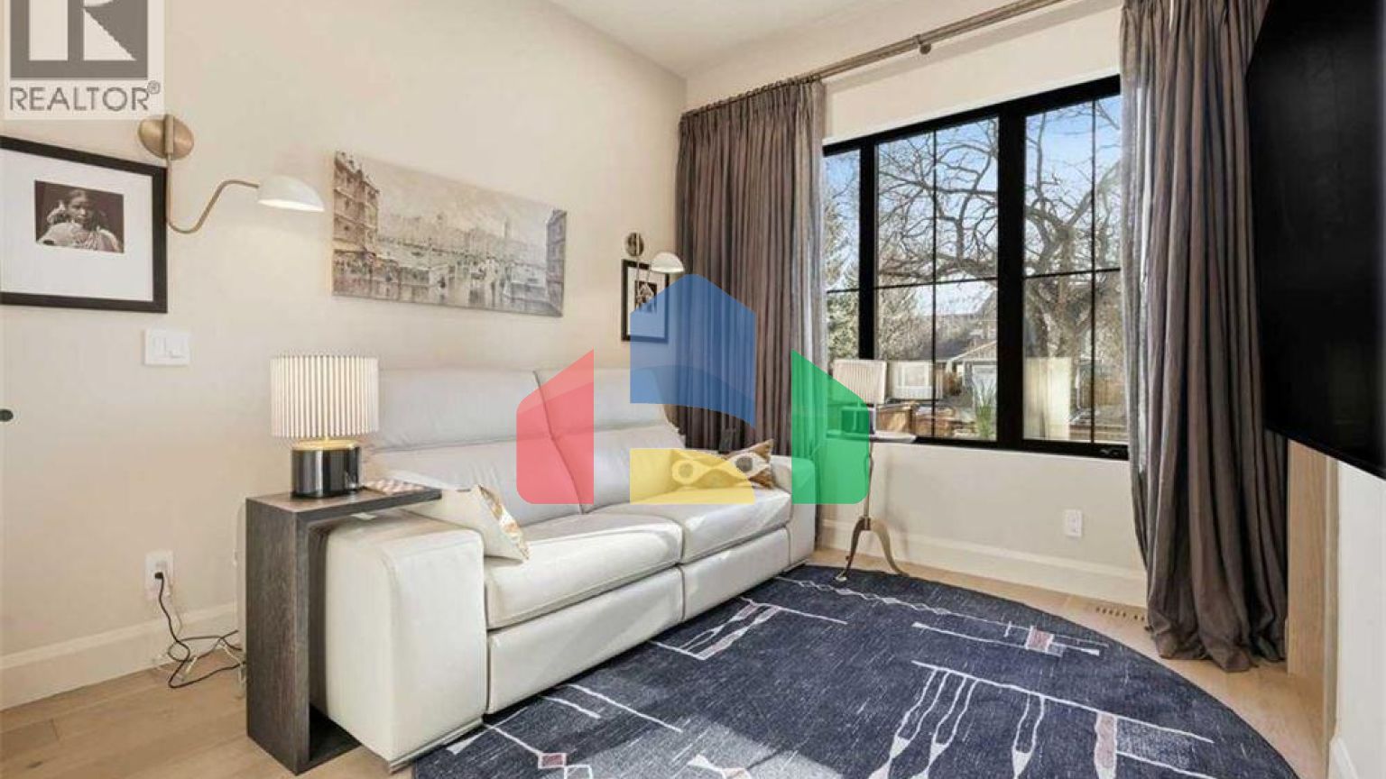 Residential - Single Family Home - Calgary, Canada - Canada