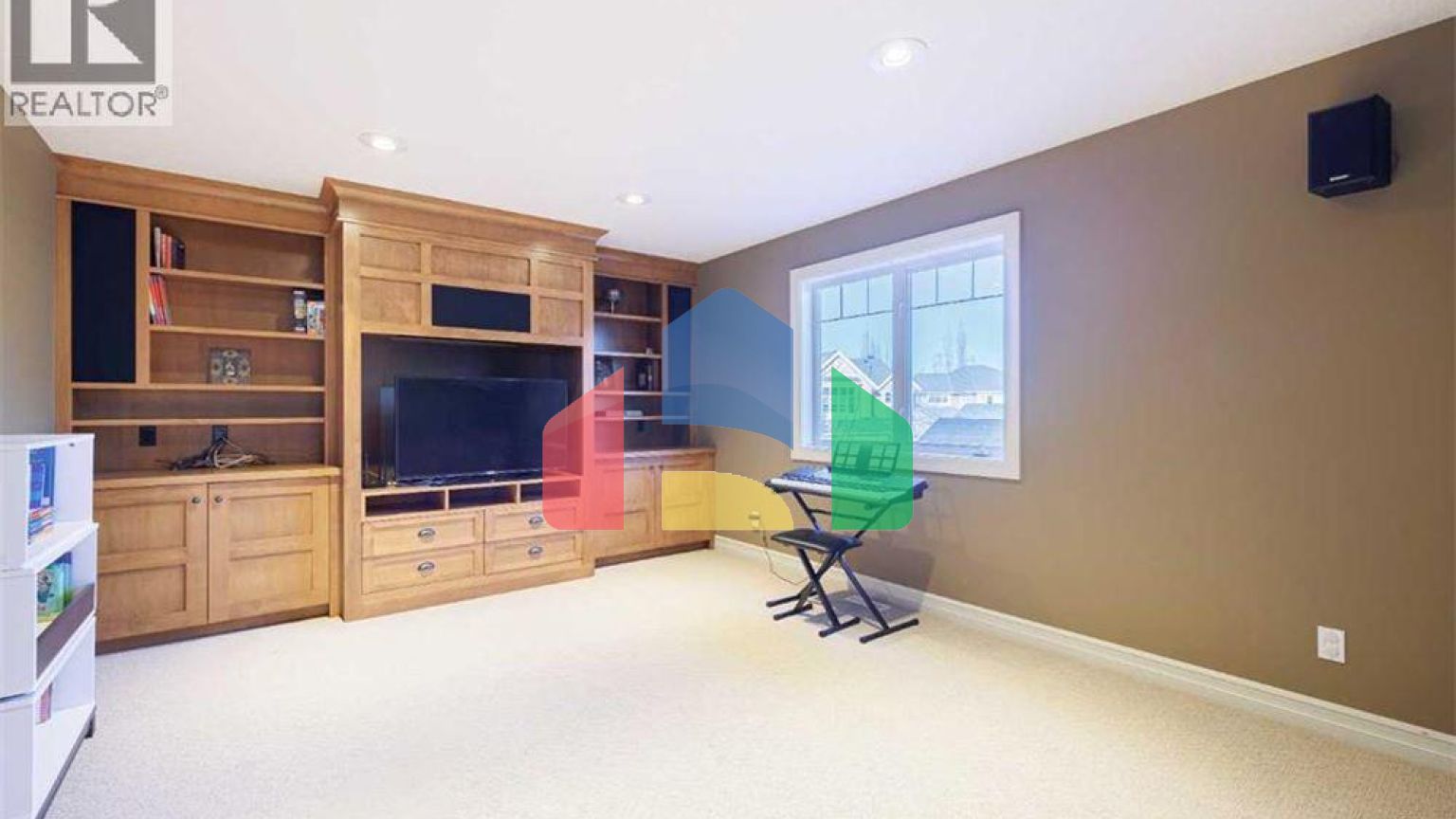 Residential - Single Family Home - Calgary, Canada - Canada