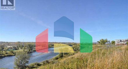 Residential - Single Family Home - Calgary, Canada - Canada