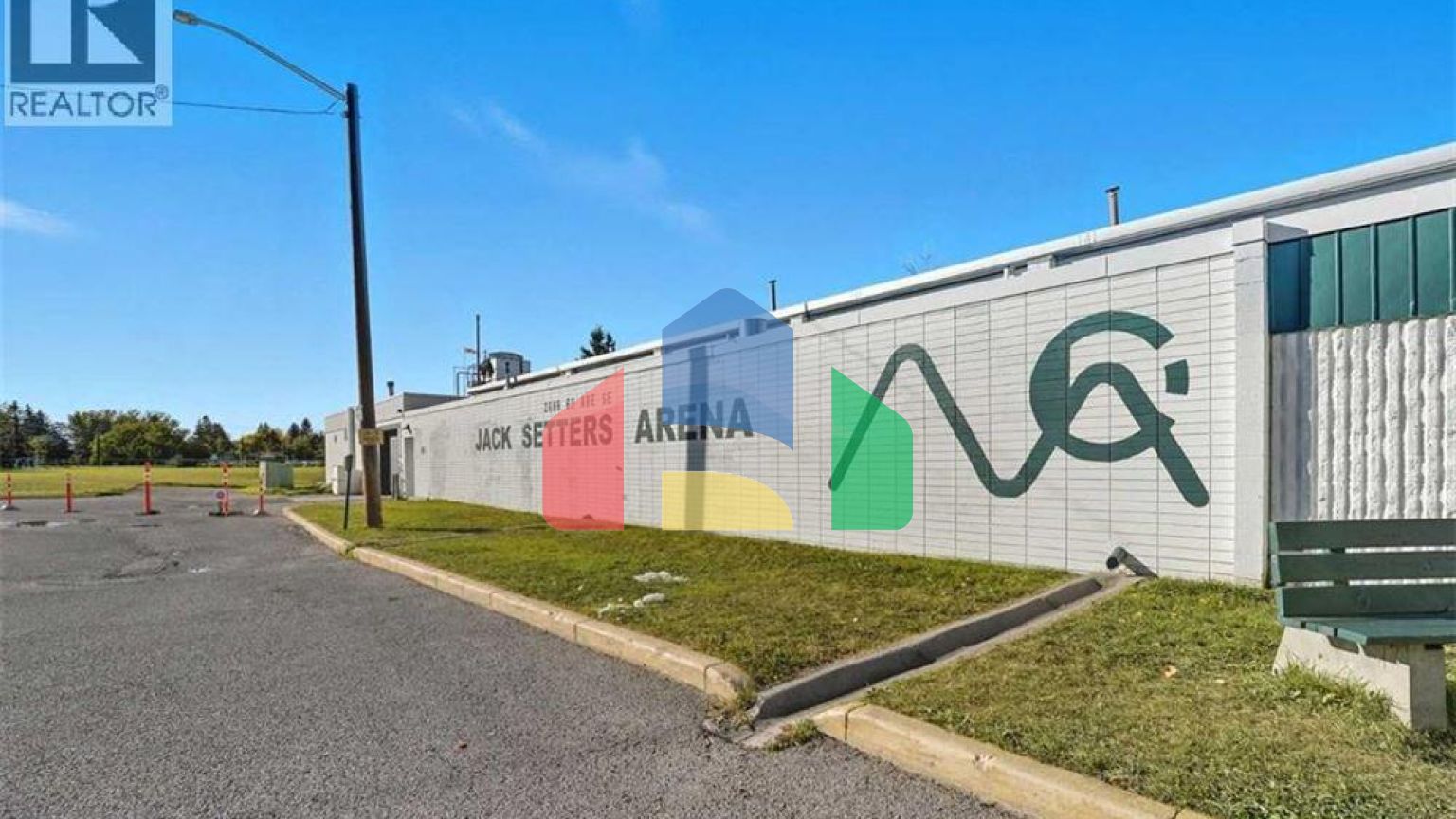 Residential - Single Family Home - Calgary, Canada - Canada