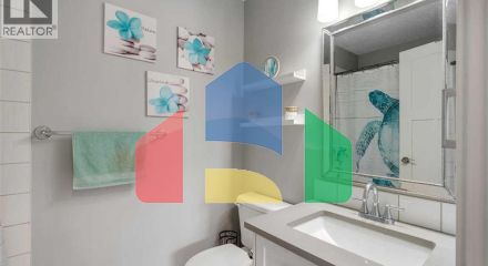 Residential - Single Family Home - Calgary, Canada - Canada